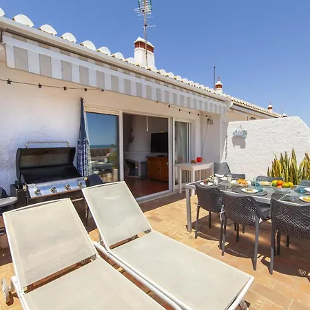 C22 - Beco Do Poco Townhouse In Da アパート